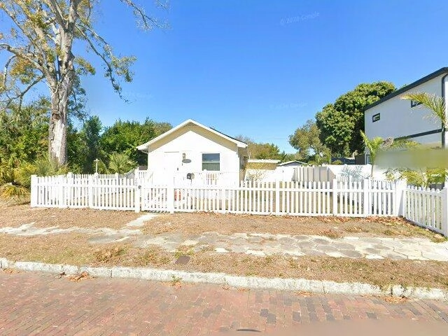 House image located at Saint Petersburg, FL 33713