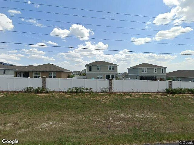 House image located at Dundee, FL 33838