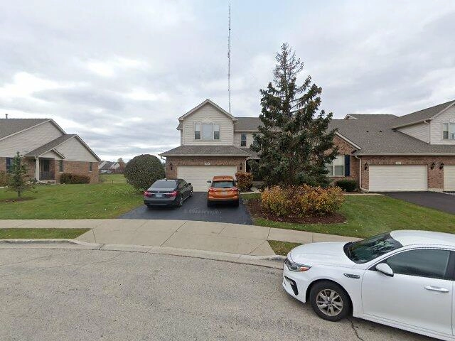 House image located at Addison, IL 60101