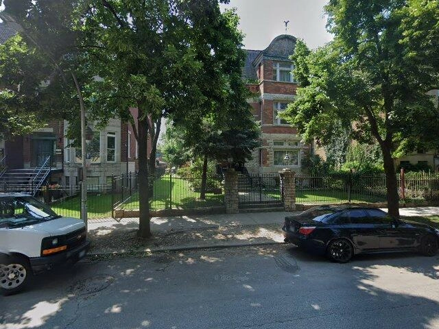 House image located at Chicago, IL 60607