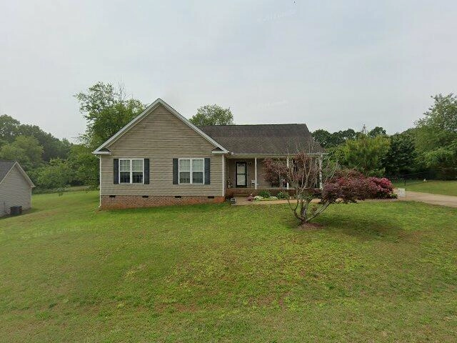 House image located at Yadkinville, NC 27055