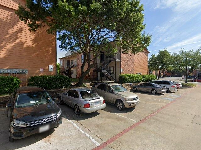 House image located at Dallas, TX 75233