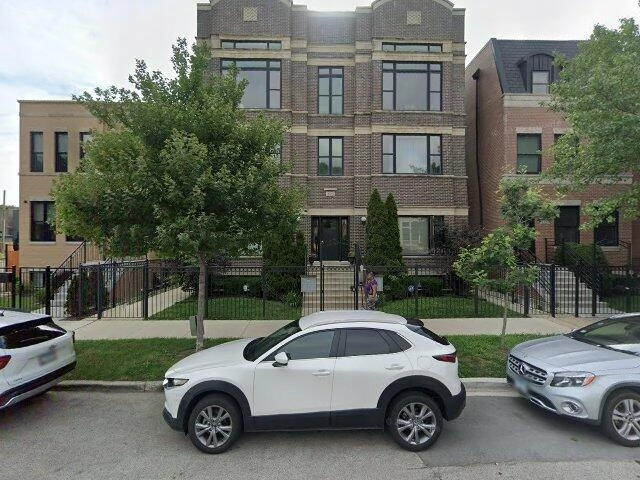 House image located at Chicago, IL 60616