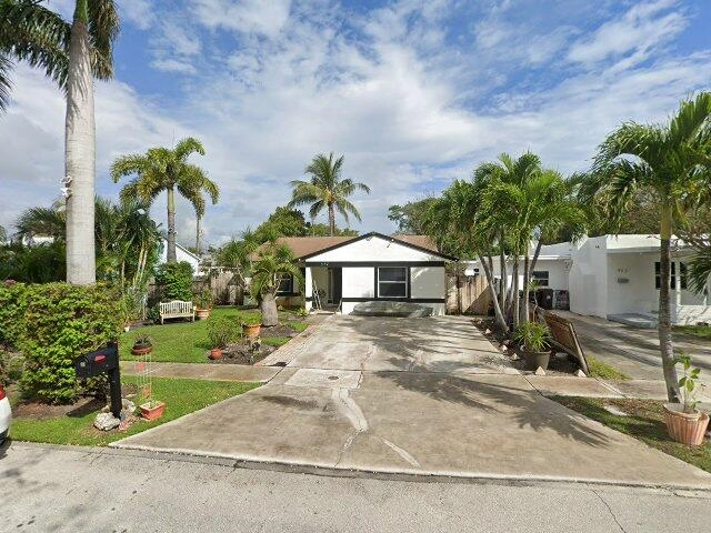 House image located at West Palm Beach, FL 33405