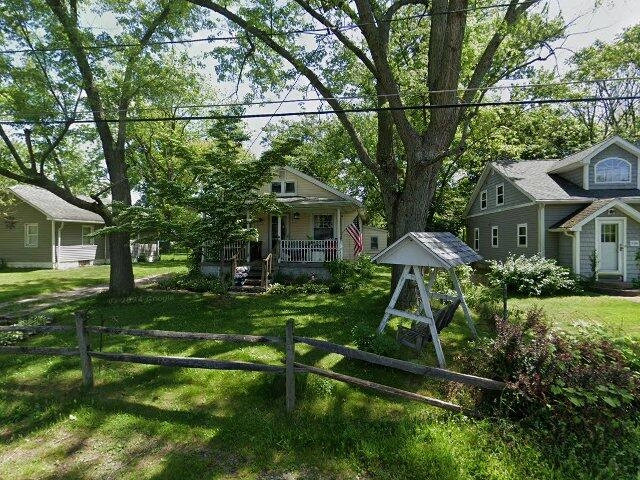 House image located at Akron, OH 44319