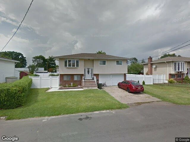 House image located at Lindenhurst, NY 11757