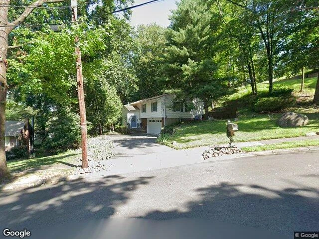 House image located at Oakland, NJ 07436