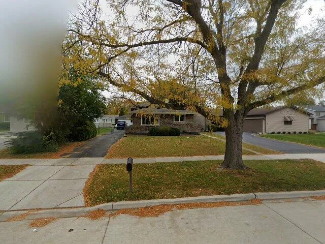 House image located at Lombard, IL 60148