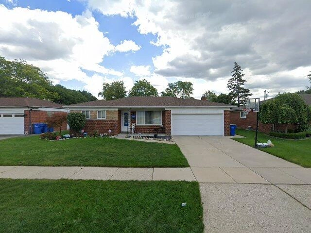 House image located at Warren, MI 48088