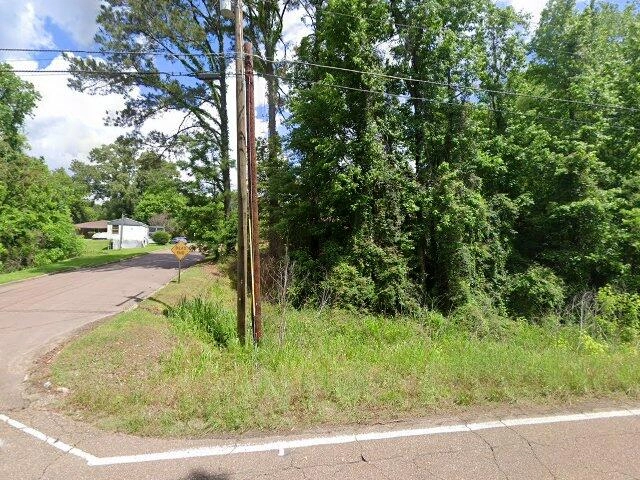 House image located at Waverly, TN 37185