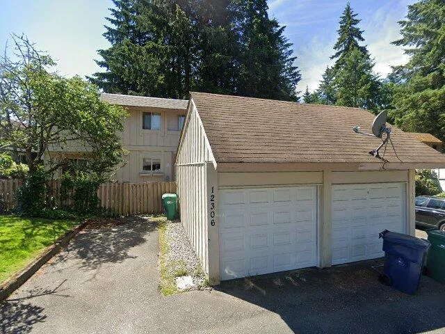 House image located at Kirkland, WA 98034