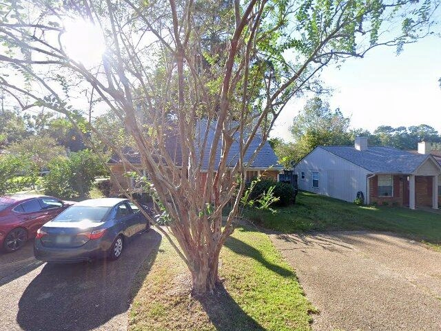 House image located at Tallahassee, FL 32301