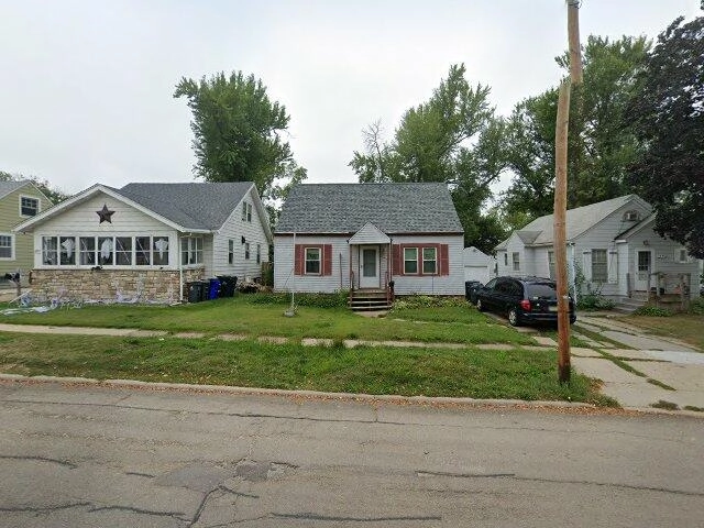 House image located at Cedar Rapids, IA 52402