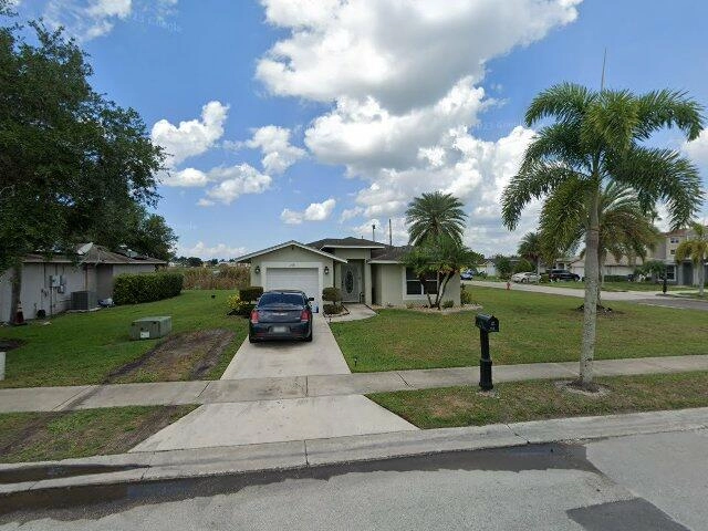 House image located at Belle Glade, FL 33430