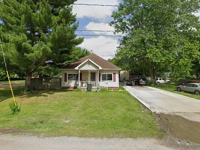 House image located at Carlinville, IL 62626