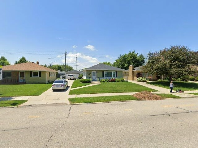 House image located at Racine, WI 53405