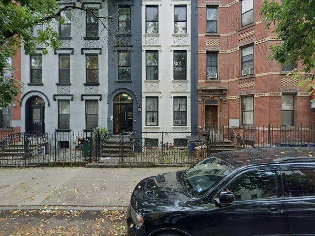 House image located at Yakima, WA 98902