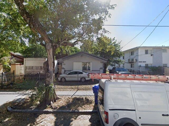 House image located at Miami, FL 33135