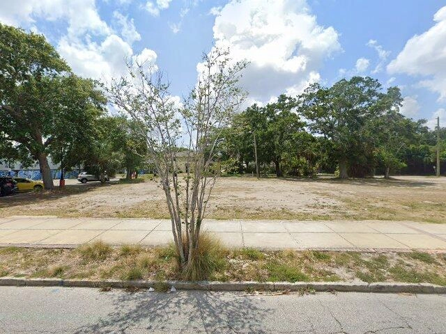 House image located at Saint Petersburg, FL 33712