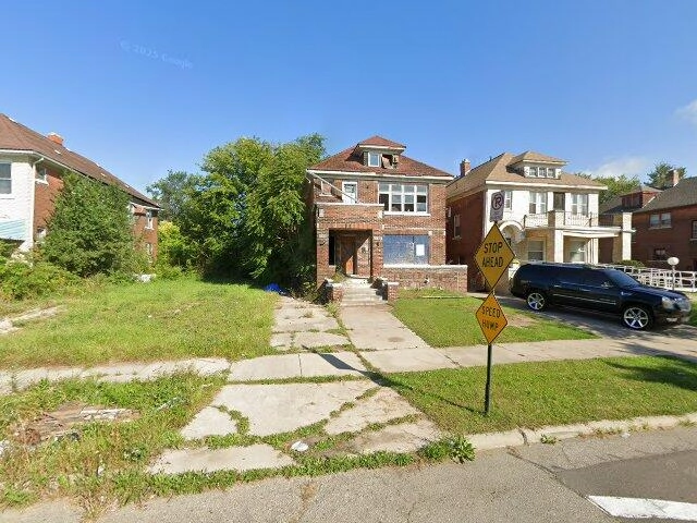 House image located at Detroit, MI 48206