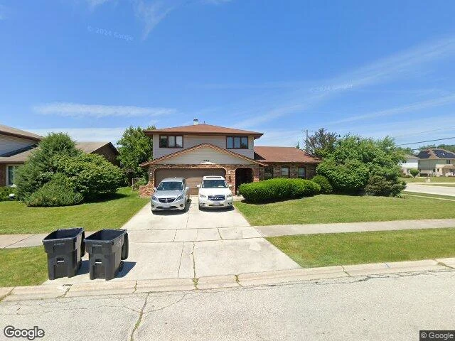 House image located at South Holland, IL 60473