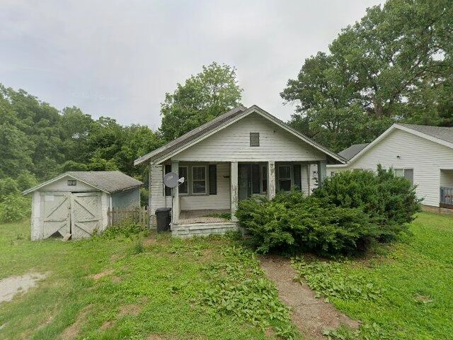 House image located at Anderson, IN 46016