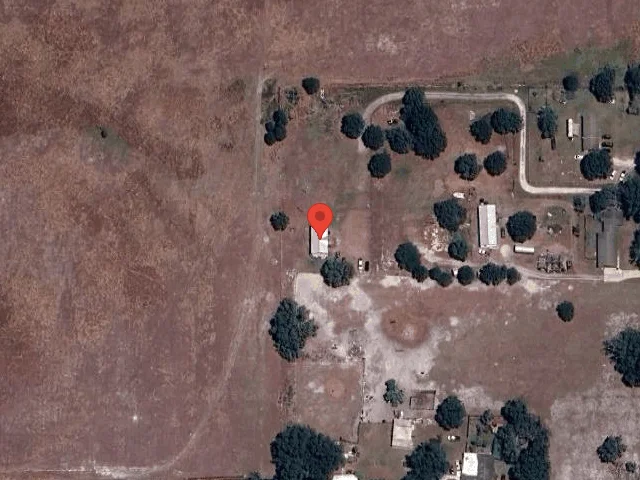 House image located at Bowling Green, FL 33834