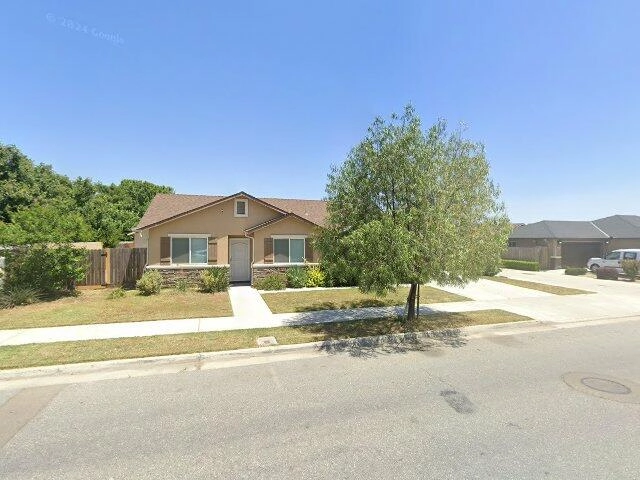 House image located at Tulare, CA 93274