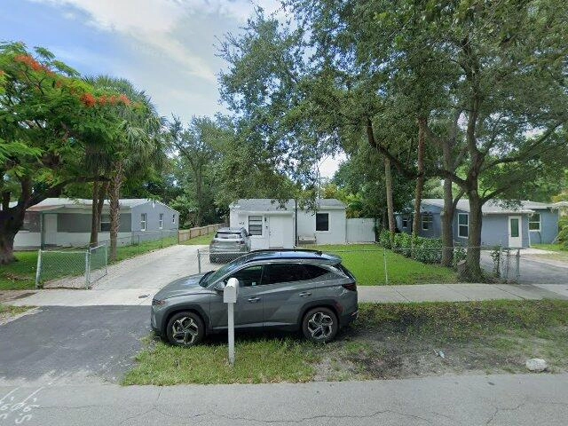 House image located at Boynton Beach, FL 33435