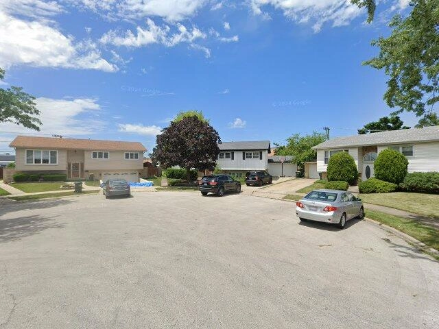 House image located at Niles, IL 60714