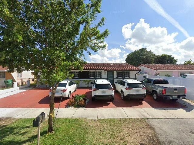 House image located at Miami, FL 33174
