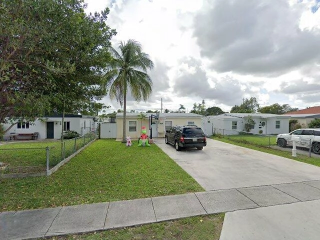 House image located at Miami, FL 33162