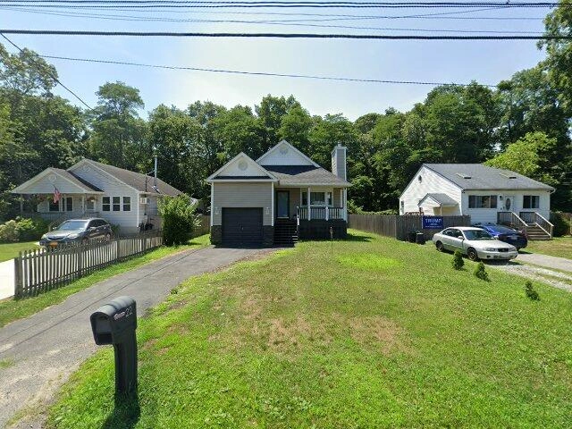 House image located at Mastic Beach, NY 11951
