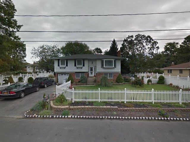 House image located at Deer Park, NY 11729