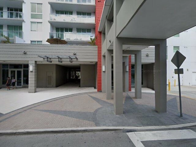 House image located at Miami, FL 33178