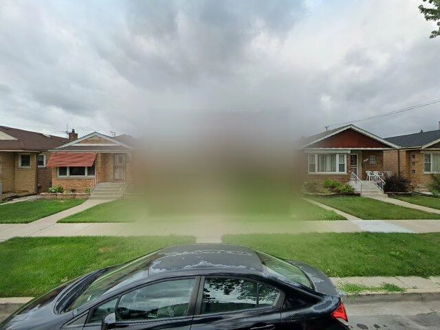 House image located at Chicago, IL 60652
