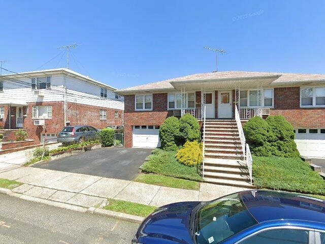 House image located at Dundee, FL 33838