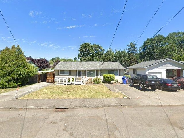 House image located at Gladstone, OR 97027