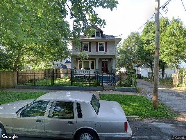 House image located at Rock Island, IL 61201