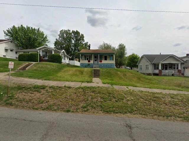 House image located at Saint Joseph, MO 64501