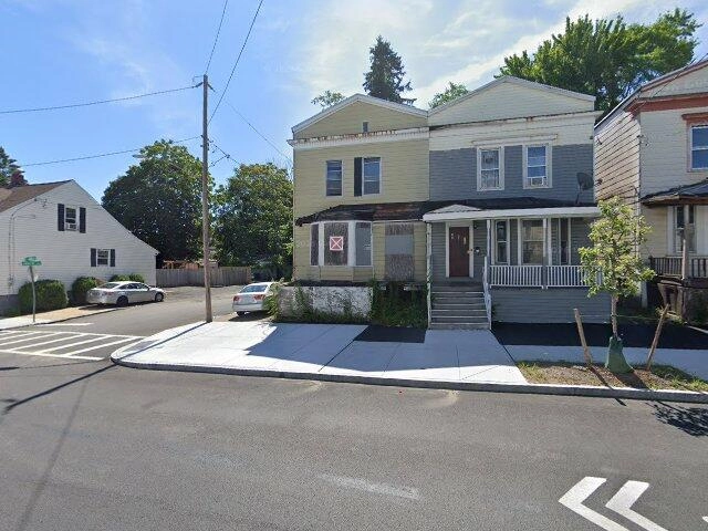 House image located at Albany, NY 12206