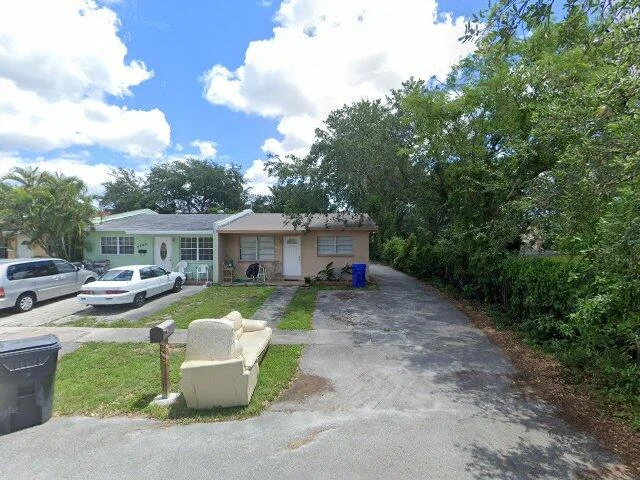 House image located at Hollywood, FL 33023