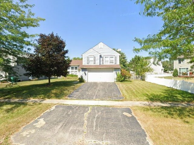 House image located at Grayslake, IL 60030