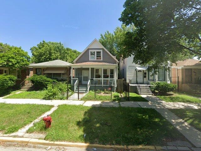 House image located at Chicago, IL 60617