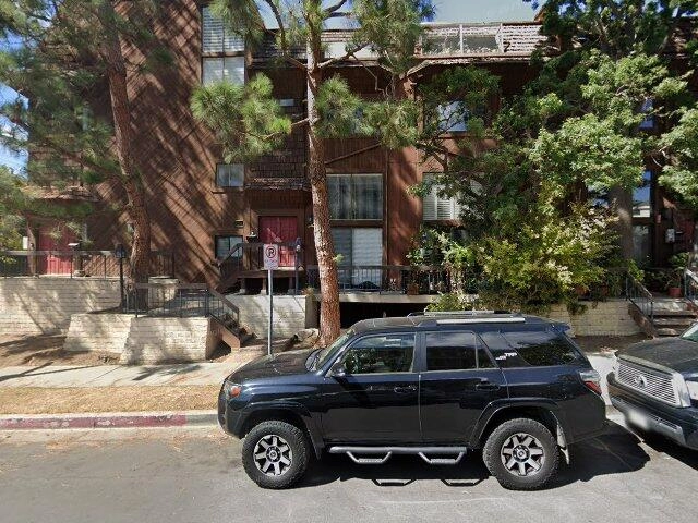 House image located at Los Angeles, CA 90049