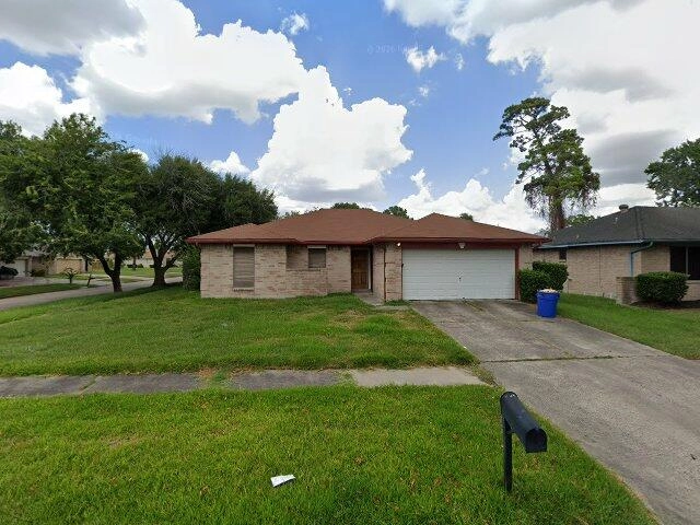 House image located at Houston, TX 77015