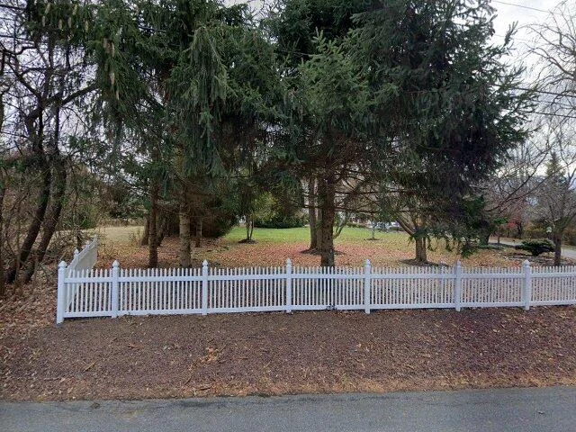 House image located at Hampton, NJ 08827