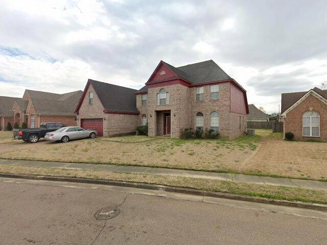 House image located at Memphis, TN 38125