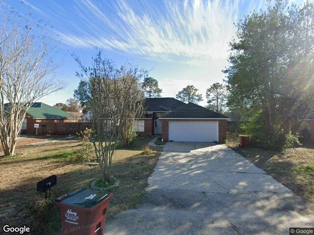 House image located at Crestview, FL 32536