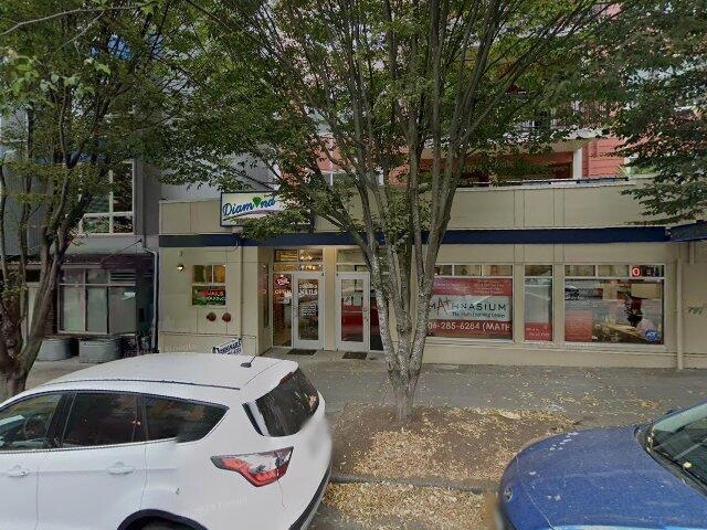 House image located at Newton, IA 50208